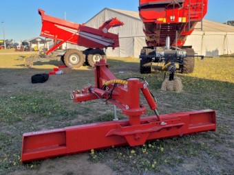Herculano 3 Metre, Hydraulic Levelling Blade.