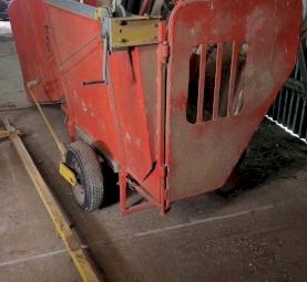 Hecton Mobile Sheep Handler