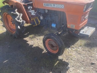 Kubota L2000 Tractor with 4ft Rotary Hoe