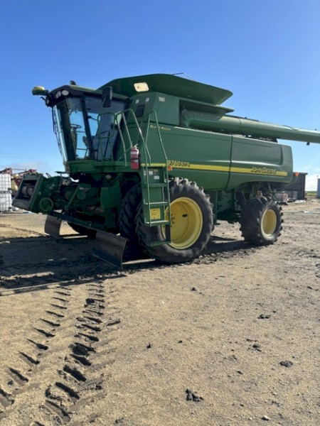 2004 John Deere 9760 STS Header with 936 Draper Front and Trailer