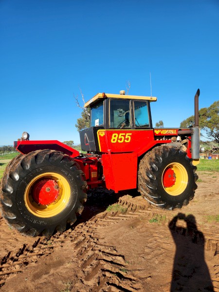 Versatile 855 Tractor