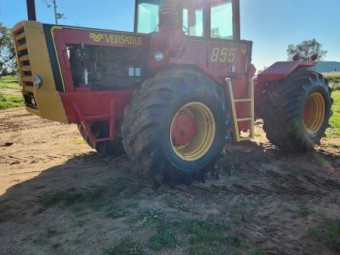 Versatile 855 Tractor