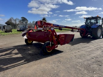 2017 New Holland 313 Center Pull Mower Conditioner