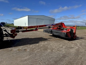 2017 New Holland 313 Center Pull Mower Conditioner