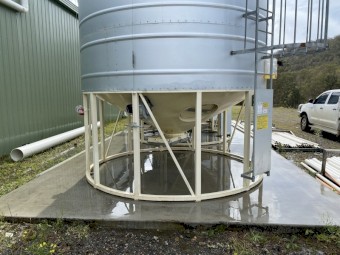 4 × Ahrens 35 Tonne Sealed Aerated Grain Silos