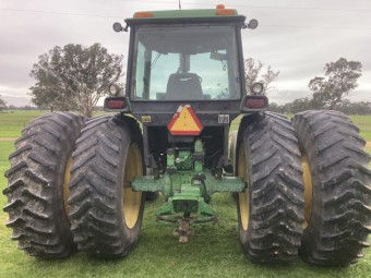 1991 John Deere 4255 Tractor