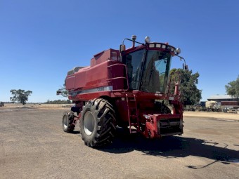 2002 Case IH 2388 Header with Front