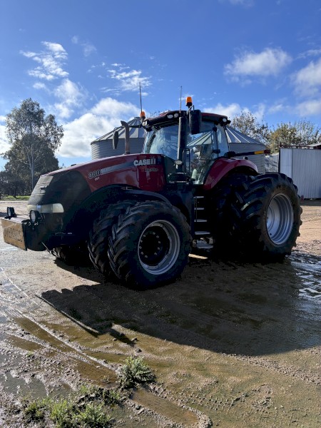 2018 Case IH Magnum 380 CVT Tractor