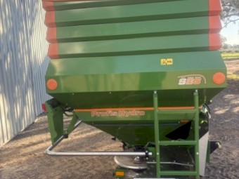 2012 Amazone ZA-M 3000 Linkage Spreader