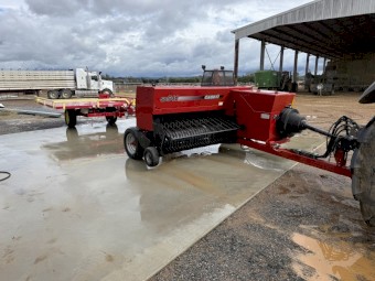 2015 Case IH SB541 Small Square Baler & 2018 Jadan Accumulator