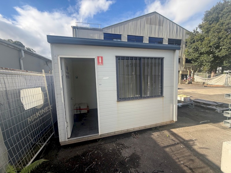 Portable Site Office – Great for Farm, Workshop or Shed