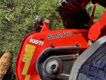 Kioti CS2610 Tractor