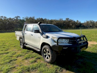 2015 Toyota Hilux SR 2.8L 4x4 Dual Cab Ute