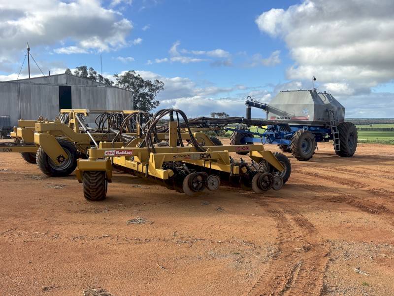 2013 Serafin Ultisow S40 Disc Seeder with Gason Cart