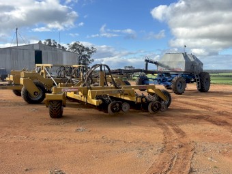 2013 Serafin Ultisow S40 Disc Seeder with Gason Cart