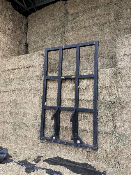 650mt Wheaten Hay 690kg 8x4x3 Bales