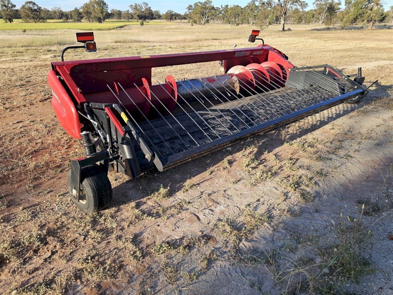 Case IH 3016 15ft Pickup Front