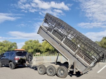 2022 Tri-Axle Tipper Trailer with 900mm Crate