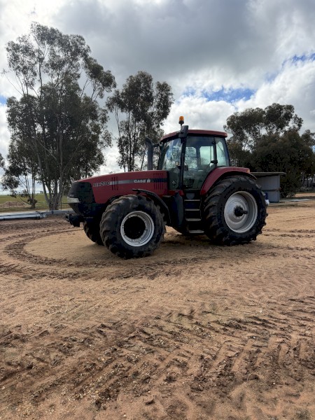 Case IH MX230 Tractor