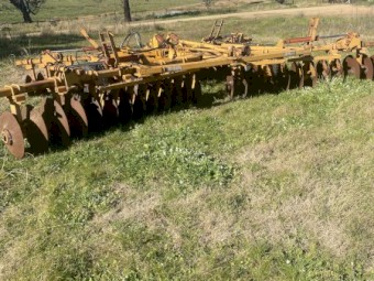 Taylor-Way 50 plate Offset Disc Plough