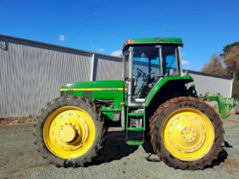 John Deere 7410 Tractor
