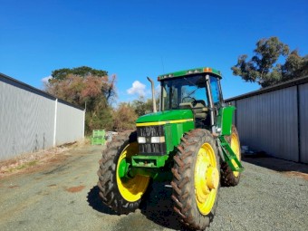 John Deere 7410 Tractor