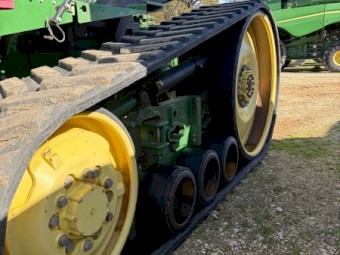 2014 John Deere 8370RT Tractor