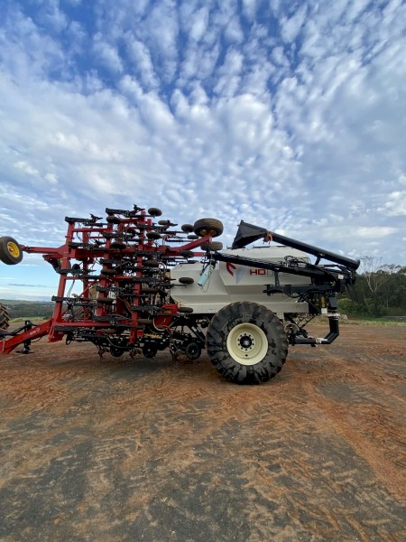2024 Bourgault HD872-9 Air Seeder