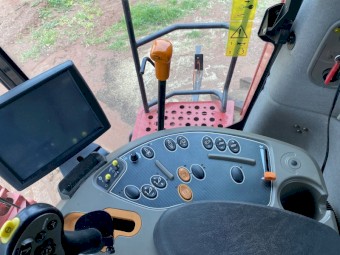 2013 Case IH 6130 Header with 35' 2152 Front