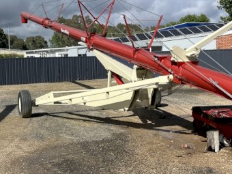 Farmking 1370 Swing Away Auger