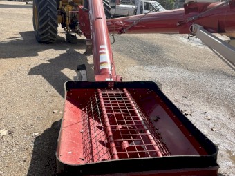 Farmking 1370 Swing Away Auger