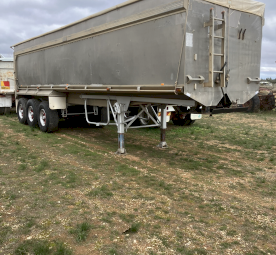 Borcat Semi Tri-Axle Tipper