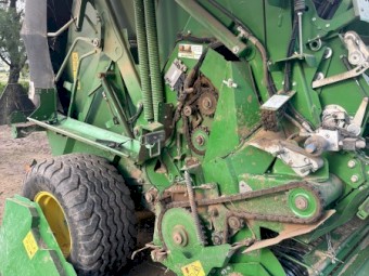 John Deere 990 Round Baler