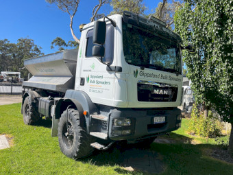2019 MAN TGM 18.340 Spreader Truck