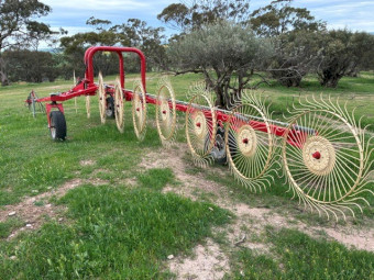 Enorossi RT-9 Hay Rake