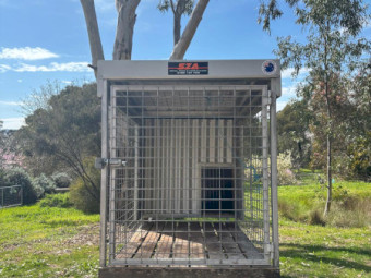 Dog Kennel- Raised Run Kennel, Single Bay