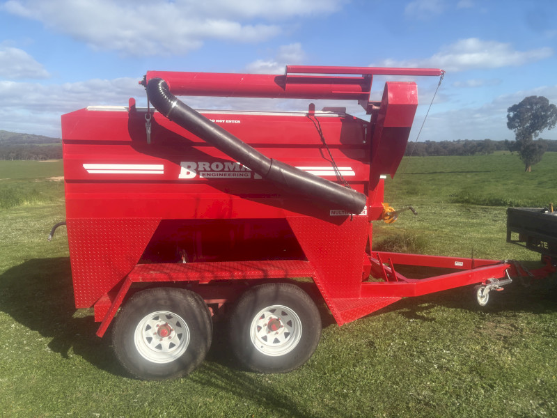 Bromar 50 bag Multi Feeder