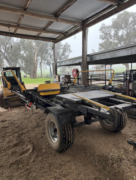 2017 Boomerang Mark 6 Twin Bale Feed Out Cart