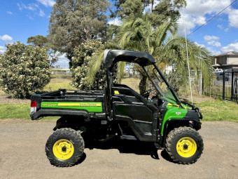 John Deere XUV 825i Gator