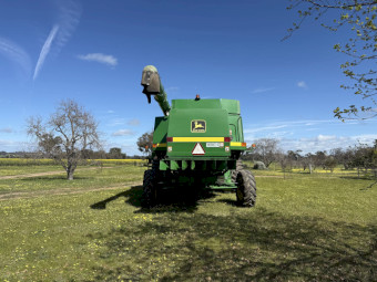 1999 John Deere 9610 Maximizer Header 