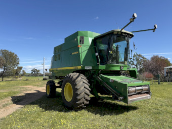1999 John Deere 9610 Maximizer Header 