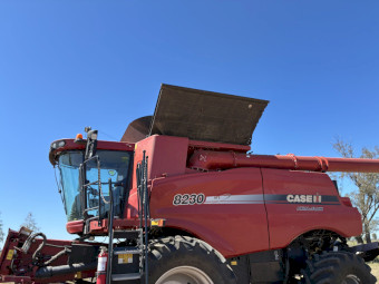 2012 Case 8230 Header and 40ft Front
