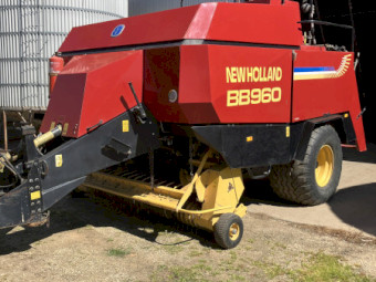 New Holland BB960