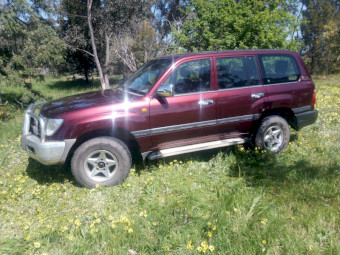 2000 Toyota Landcruiser GXL 100 series Wagon
