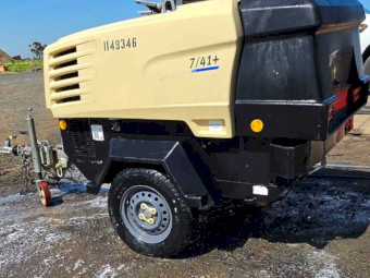 Ingersoll rand 7/41 Diesel Air Compressor
