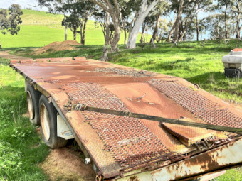 Boggie tag trailer