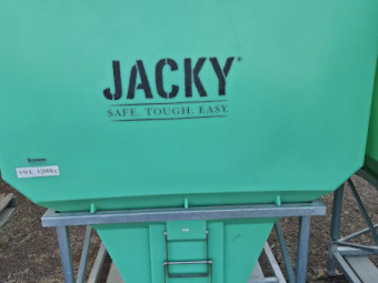 Jacky Bin x 2