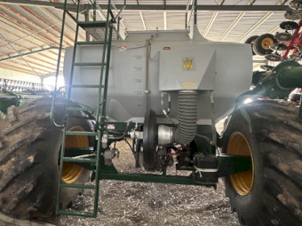 2014 Simplicity 13000L Air Seeder