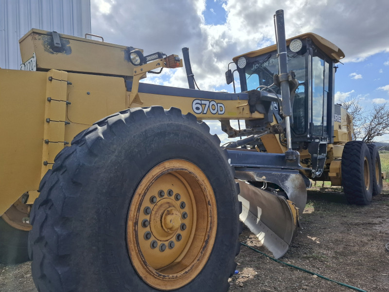 2008 John Deere 670D Grader