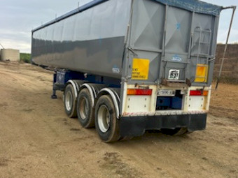 2014 Rhino Smoothbulk TOA Tipper Trailer